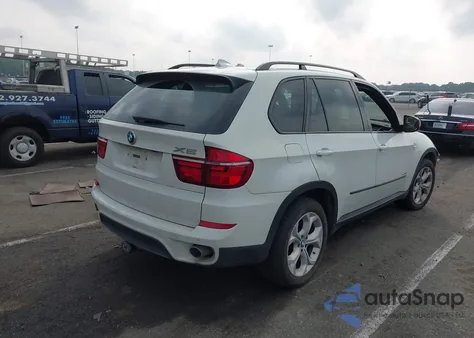 2011 BMW X5 xDrive35D из США, поврежденный, VIN 5UXZW0C5XBL660995